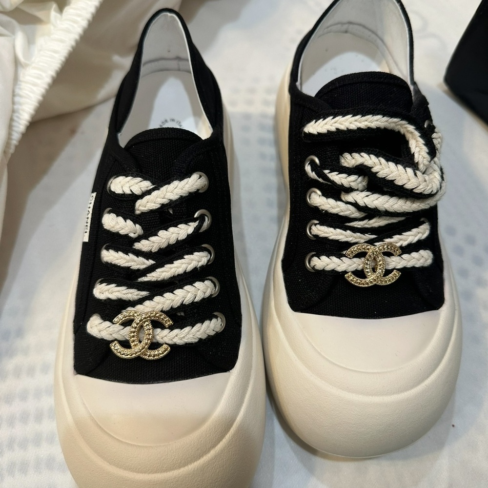 Chanel Black and White Women's Sneakers - Picture 2 of 11